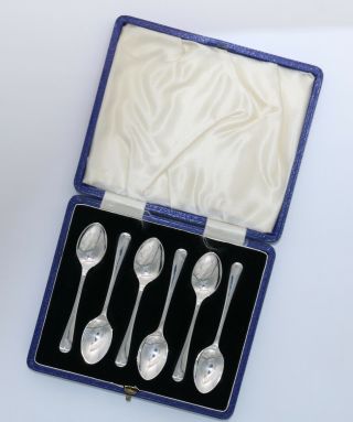 Vintage Boxed Set Of Sterling Silver Coffee Spoons - Birmingham 1939 - Elkington