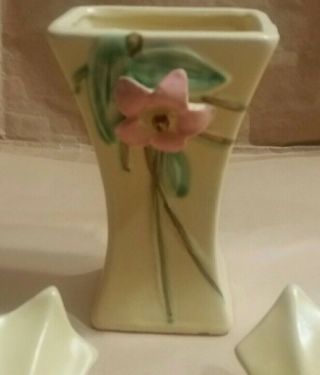 (3) 1946 VINTAGE MCCOY BLOSSOM TIME WALL POCKET / PLANTER YELLOW w/ PINK FLOWERS 4