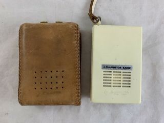 Vintage Hitachi 6 Transistor Radio W/ Leather Case 4
