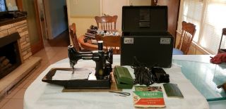Vintage Singer Featherweight 221 Sewing Machine With Case And