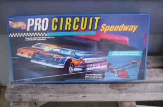 Hot Wheels Pro Circuit Speedway 1992 Vintage Track & 2 Scca Cars