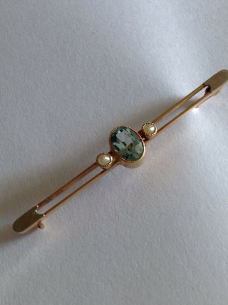 Fine Victorian 15ct Gold Natural Aquamarine & Seed Pearl Set Brooch