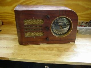 Vintage Zenith Black Dial Radio Model 6d - 219