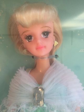 BANDAI Japan Melody Dream Barbie with Musical Base - Mattel 3