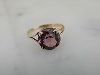 A Antique 9 Ct Gold Alexandrite Ring