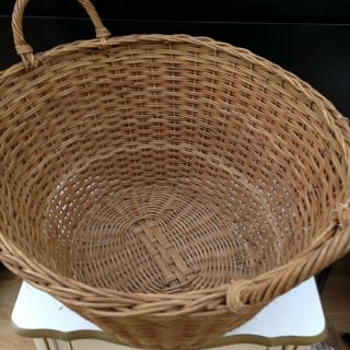 Basket Wicker Rattan 2 - Handle Laundry Basket Farm House vintage french antique 2