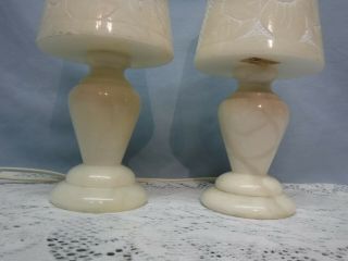 Pair Vtg Alabaster Marble Signed Alfredo Alabstros Boudoir Vanity Lamps Shades 4