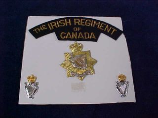 Orig Post Ww2 Cap Badge / Collar Badges & Flash Set The Irish Regiment Of Canada