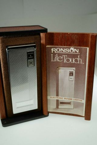 Vintage Ronson Japan Lite Touch Electronic Butane Lighter.