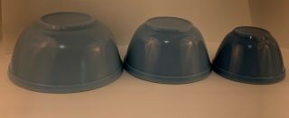 Vintage PYREX Blue Set of 3 Glass Nesting Mixing Bowls 401 402 403 2