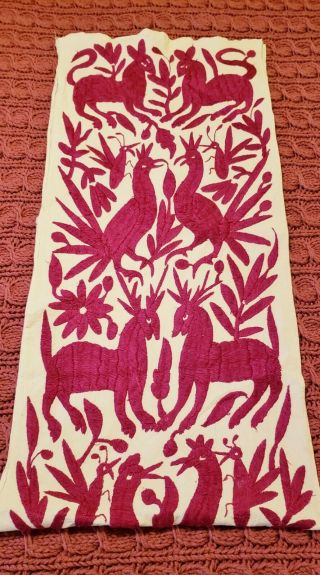 Vtg MExican Otomi embroidered table runner fuschia deer birds pre - owned 15x72 2