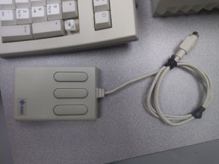 VINTAGE SUN MICROSYSTEM SPARCSTATION 10 AND 3 BUTTON MOUSE,  KEYBOARD 6