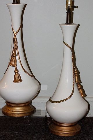 Vintage Hollywood Regency 50s/60s Italian Lamps Pair Ceramic White Gold Tassels