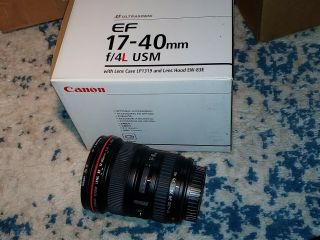 Canon EF 17 - 40mm f/4 L USM Lens confition.  Rarely. 2