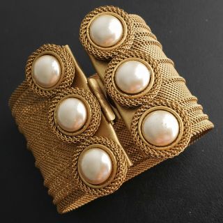 Signed Sarah Coventry ? Vintage Gold Tone Chunk Mesh Chain Pearl Bracelet H141