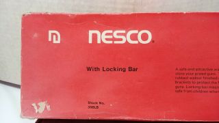 Vintage Nesco Wood 3 Place Gun Rack Rifle Shotgun Wall Mount w/ locking bar NIB 3