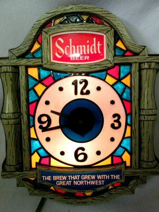 Vintage 1978 Schmidt Beer Lighted " Stained Glass " Bar Sign Clock