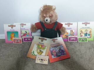 Teddy Ruxpin,  Circa 1980s With Books And Tapes - Kids Toys/collectable/bear