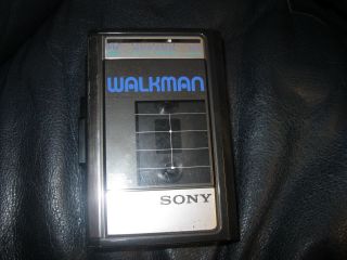 Vintage Sony Walkman Wm - F41 Stereo Cassette Player Fm - Am Radio With Belt Clip