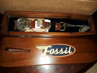 VINTAGE FOSSIL WATCH NEVER WORN SURF CLASSIC BOARD WOOD LIMITED 4
