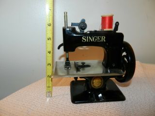 Singer Vintage Child Toy Sewing Machine Small Black Miniature