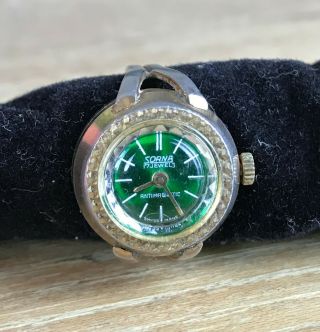 Vintage Sorna Mechanical 17 Jewel Swiss Made Watch Ring Green Enamel Face