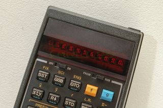 Hewlett Packard 33E Programmable Calculator,  in authentic HP case,  VINTAGE 7