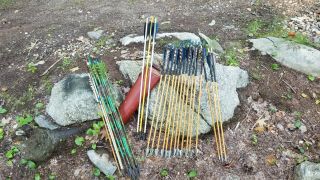 Vintage Arrows And Broadheads In Quiver,  Large Assortment