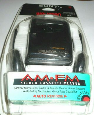 RARE NOS Sony WM - FX 301 Walkman Cassette Player - AM/FM,  Auto Reverse - Vintage 2