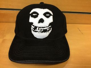 Vintage Vtg Misfits Skull Vintage Rock Black Fitted Flex Fit Cap Hat S/m