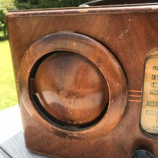 Vintage 1940 EMERSON Model 315 Wooden Bulls Eye Grill Ingraham Cabinet RADIO 5