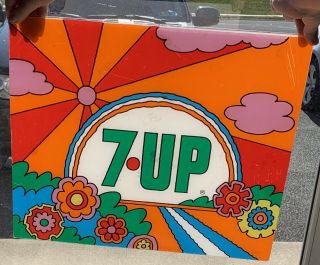 7 - UP DISPLAY SIGN VINTAGE POP ART SUN AND FLOWERS.  C.  1970 ' S PLEXI PLASTIC 7