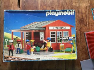 Playmobil Vintage Rare 4301 Riverdale Train Station