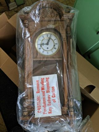 Vintage Howard Miller 612 - 462 Oak Wall Clock