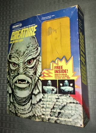 Vintage Remco Creature From The Black Lagoon Box W/ Ring Universal Monsters 1980