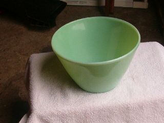 Vintage Fire King Splash Proof Jadeite Green Milk Glass Mixing Bowl