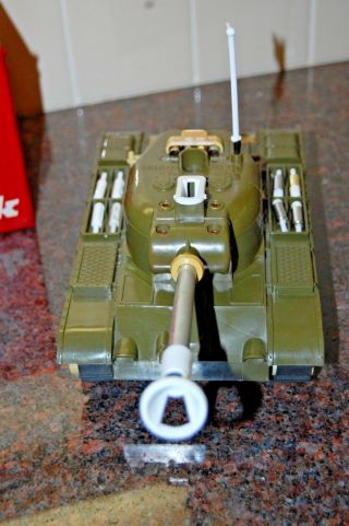 GORGEOUS VINTAGE Remco Light Bulldog Tank COMPLETE - - AWESOME BOX 3