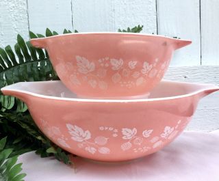 Vintage Pyrex Pink Gooseberry 442 & 444 Cinderella Mixing Bowl Set