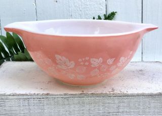 Vintage Pyrex PINK GOOSEBERRY 442 & 444 Cinderella Mixing Bowl Set 2