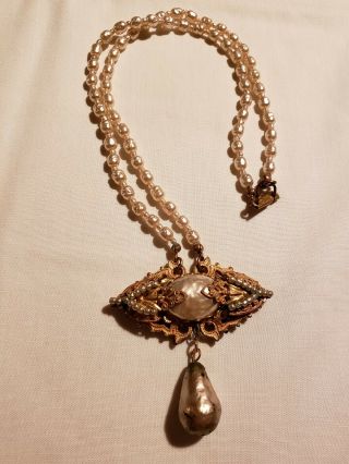 Vintage Miriam Haskell Pearl/beaded Necklace