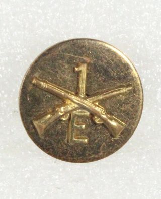 Army Enlisted Collar Pin: Co.  E,  1st Infantry Regiment,  6th Division