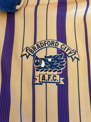 Vintage Bradford City Men ' s Football Shirt - Size Large GRATTAN BUKTA 4