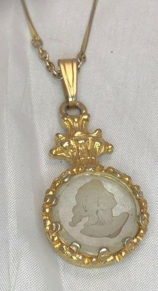 Vintage Goldette Carved Intaglio Cameo Glass Crystal Dangles Gold Necklace B5