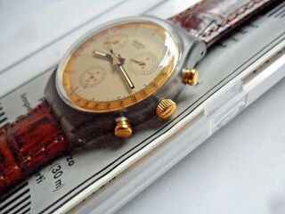LN Vintage 1991 Men ' s Swatch SCM100 Goldfinger Chronograph Swiss Quartz Watch 6