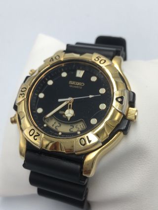 Vintage Seiko Sport 150 H801 - 8018 Scuba Diver Men’s Watch Black Gold Digital