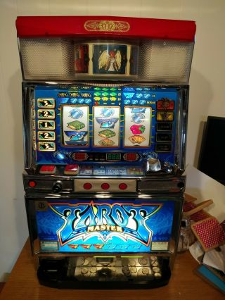 Vintage Japanese Full Size Slot Machine 7