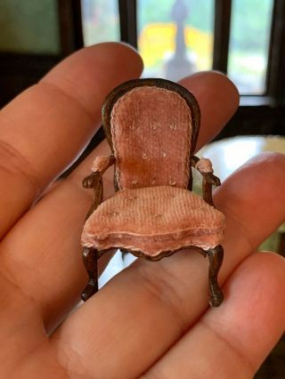 Artisan Miniature Dollhouse Vintage 1/24th Scale Queen Anne Chair Velvet