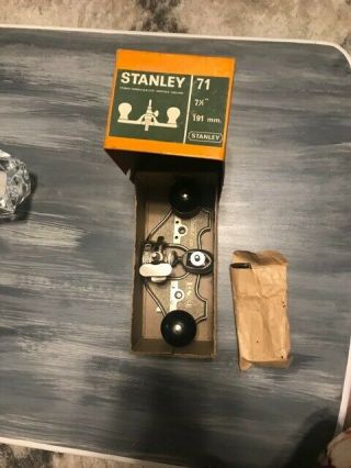 Vintage STANLEY No 71 ROUTER PLANE - w/3 Cutters 7