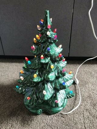 Vintage 16 " Tall Atlantic Mold Ceramic Light Up Christmas Tree