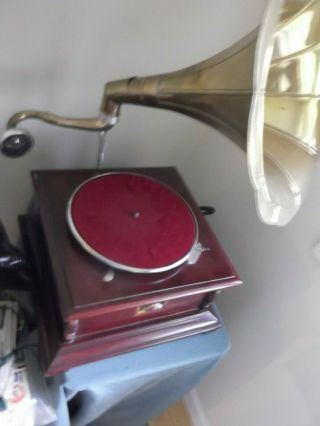 His Masters Voice VTG Phonograph Gramophone with Record & Extra Needles, 2